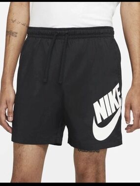 Nike Sportswear Woven Logo Men's Shorts (Style: CV9302-010) Size Small.